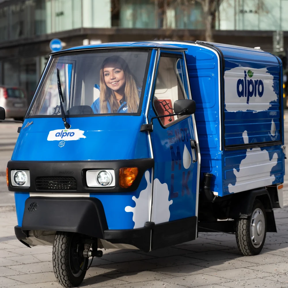 Copy of 2023-03-23--Alpro-Brand-On-Wheels_Yuusuf-Dahlstrand_YD106448