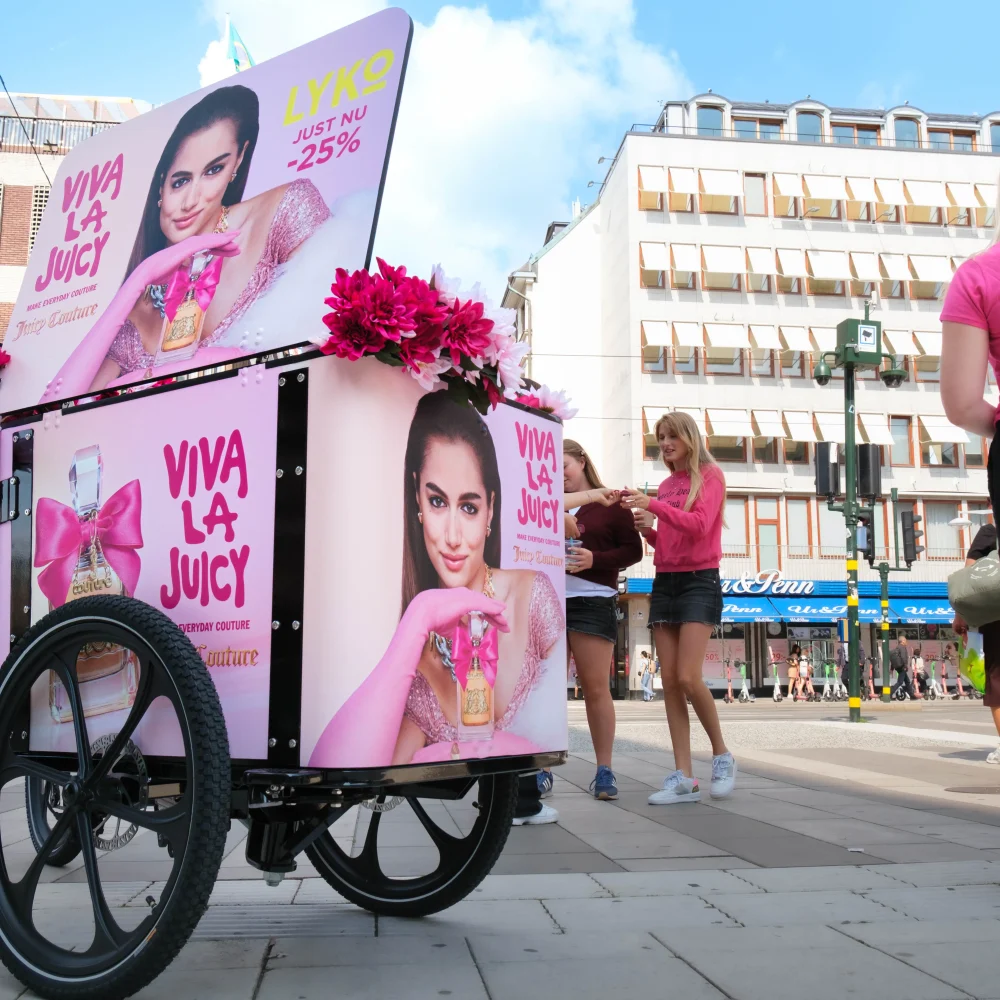 Juicy couture brandad eventcykel för produktsampling